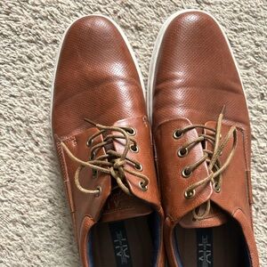 Size 12 men casual shoes
